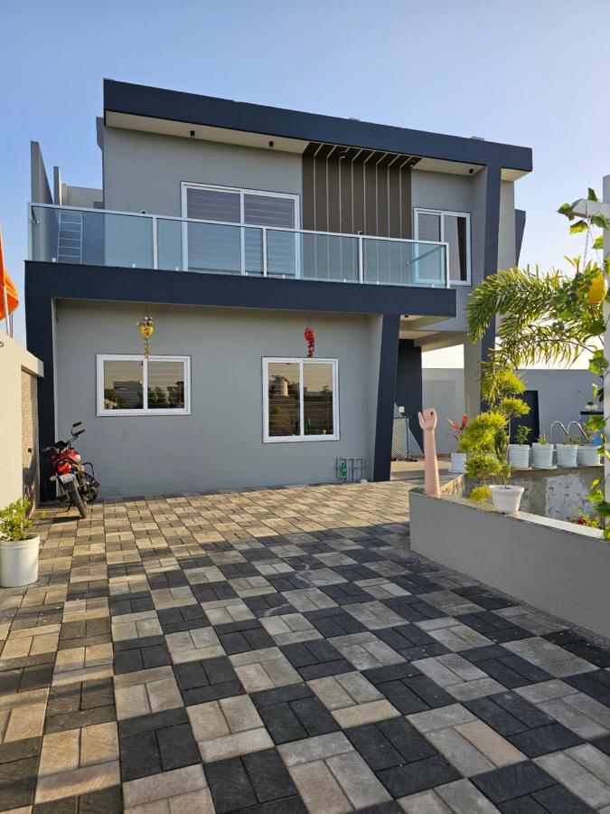 ウッジャイン Shree Ambe Farmhouseヴィラ エクステリア 写真
