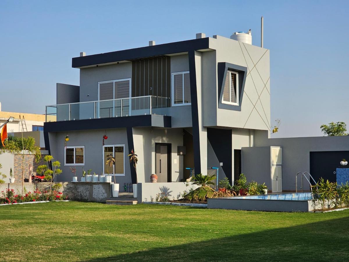 ウッジャイン Shree Ambe Farmhouseヴィラ エクステリア 写真